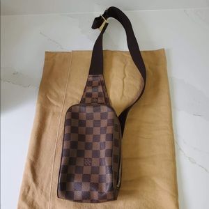 🔥 DAMIER LOUIS VUITTON GERONIMO BAG.🔥 AUTHENTIC .
